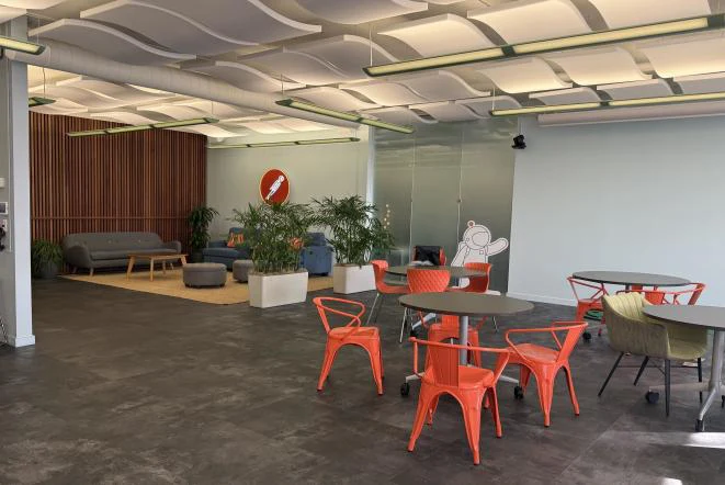 Break area and kitchen